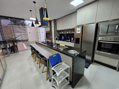 Alquilo casa en Barrio San José  - CDE Foto 3 de 14