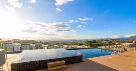  Alquilo casa en Condominio Bali Guachipelin, Escazú $1900, con cargador eléctrico