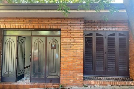 ALQUILO CASA EN EL CENTRO DE ASUNCION