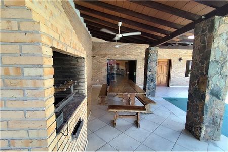 ALQUILO CASA EN LUQUE. ZONA PLAZA MADERO Foto 9 de 10