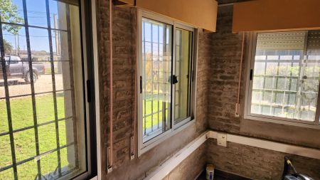 Alquilo casa Frente al aeropuerto en barrio nuevo Imagem 5 de 19