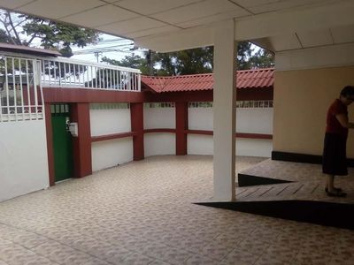  Alquilo casa independiente en José Maria Zeledon , Curridabat Foto 4 de 14