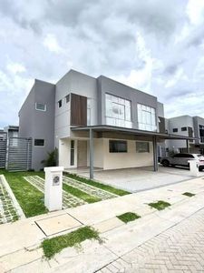  Alquilo casa NUEVA en Condominio Ayarco 385, en Curridabat, San José $2300 Imagem 2 de 9