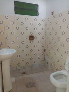 ALQUILO CASA SOBRE MCAL LOPEZ. FERNANDO DE LA MORA. 3533