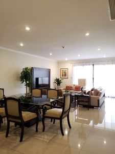 Alquilo Departamento Amoblado. Zona Molas Lopez. Cod Va