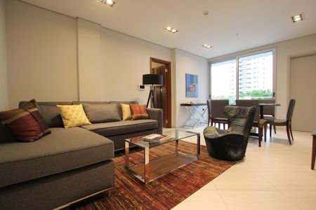 Alquilo Departamento De 2 Habitaciones. Las Lomas. Cod 075