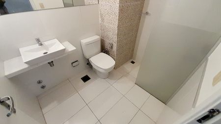 Alquilo Departamento en 2 Dormitorios - Barrio Mburucuyá - zona La Vienesa    Foto 6 de 10