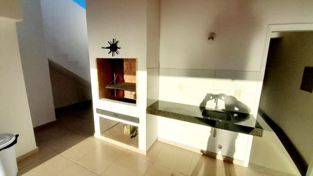 Alquilo Departamento en 2 Dormitorios - Barrio Mburucuyá - zona La Vienesa    Foto 2 de 10