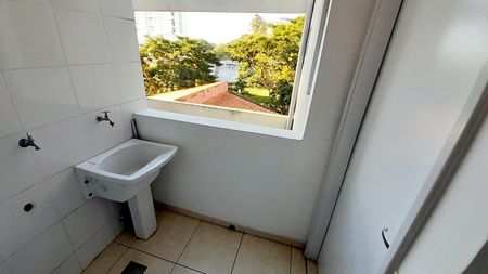 Alquilo Departamento en 2 Dormitorios - Barrio Mburucuyá - zona La Vienesa    Foto 10 de 10