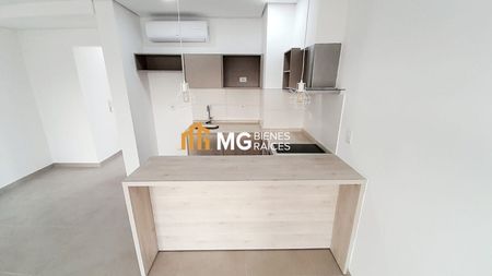 ALQUILO DEPARTAMENTO MONOAMBIENTE ZONA MCAL LOPEZ BARRIO HERRERA Foto 6 de 10