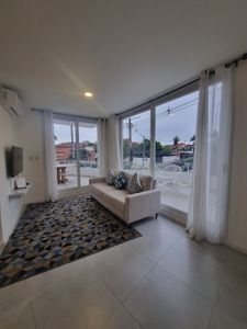 Alquilo Departamentos De 2 Habitaciones. Herrera. Cod 072