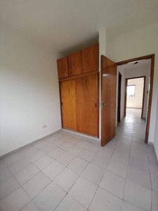 ALQUILO DEPARTAMENTOS EN LUQUE ZONA CURVA ROMERO. COD 1252