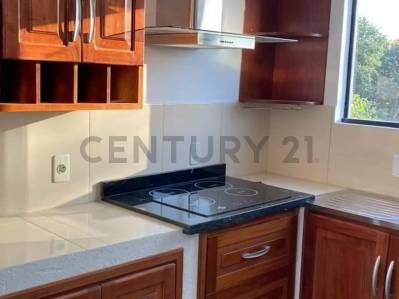 ALQUILO DUPLEX EN LAMBARE Foto 5 de 7