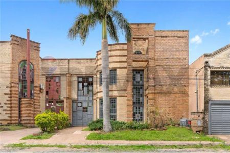 ALQUILO DUPLEX EN MBURUCUYA