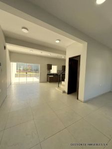 ALQUILO EN EL BARRIO SAN VICENTE CON PATIO A30-16-12 Foto 5 de 14