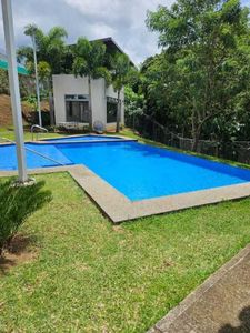  Alquilo hermosa casa en Heredia, Condominio Villa Real $1400, cuatro espacios de parqueo