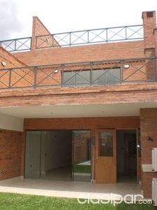 Alquilo hermoso duplex en Asunción..COD: CL 510