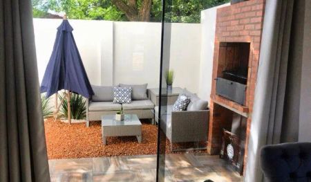 ALQUILO HERMOSO DUPLEX EN LAMBARE - CAMINO VIEJO AL YATCH Foto 9 de 12