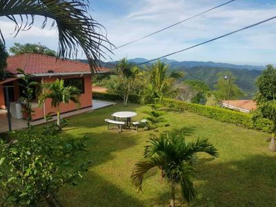  Alquilo  linda casa residencial de montaña. Ciudad Colon