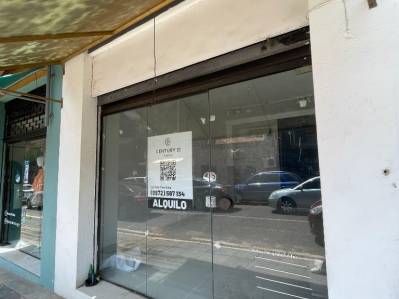 ALQUILO LOCAL COMERCIAL EN VILLA MORRA