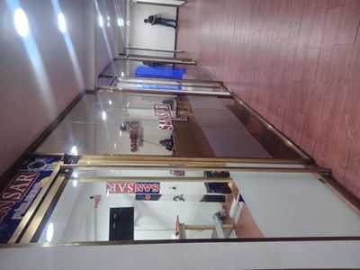 Alquilo local, depósito u oficina en Av San Martin