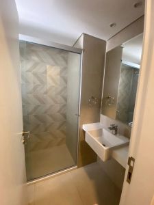 ALQUILO MONOAMBIENTE A 30 METROS DEL SHOPING DEL SOL