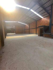 ALQUILO O VENDO DEPOSITO EN MARIANO ROQUE ALONSO COD 1813