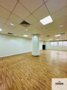 Alquilo Oficina De 100 m2 Con 2 Cocheras En El Word Trade Center