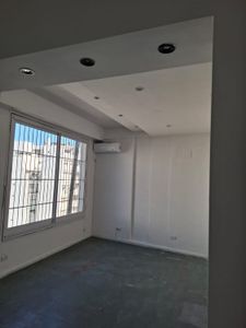 Alquilo oficina en Balvanera