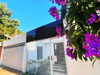 ALQUILO PROPIEDAD AMOBLADA P/ SALÓN DE BELLEZA / SPA BARRIO MBURUCUYÁ, ASUNCIÓN.