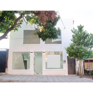 Alquilo Salón comercial en Barrio Nazareth a una cuadra de Avda. Eusebio Ayala