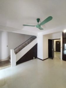 ALQUILO TINGALDO 220 M2 MAS OFICINA ASUNCION AVDA EUSEBIO AYALA Foto 2 de 4