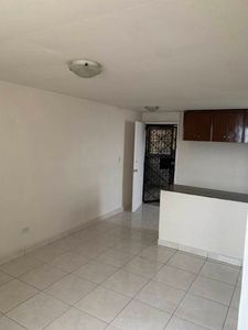  Alquilo, Villa Lorena, 2recámaras, 1 baño, amplio $ 325.00