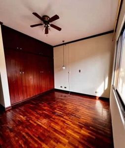  Amplia casa, cerca de Multiplaza - Doble anillo de seguridad - Mascotas Sí