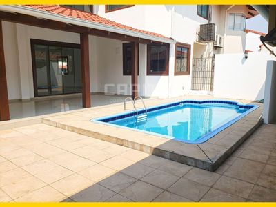 AMPLIA CASA EN ALQUILER - CONDOMINIO BARRIO NORTE Foto 4 de 10