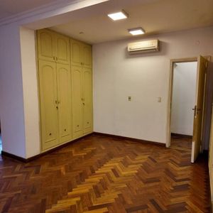 Amplia Residencia en el Corazón de Recoleta Foto 4 de 10