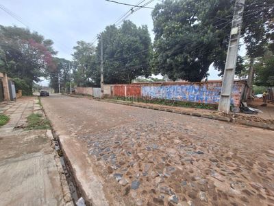 AMPLIO TERRENO DE 2165 M2 CON GALPÓN EN ITÁ ENRAMADA ASUNCIÓN