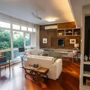 Amplo imóvel no flamengo