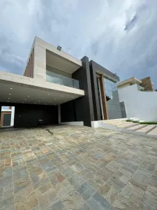 Annic Coronado Vende Majestuosa Casa En Terrazas Del Country Valencia Ref. 271105