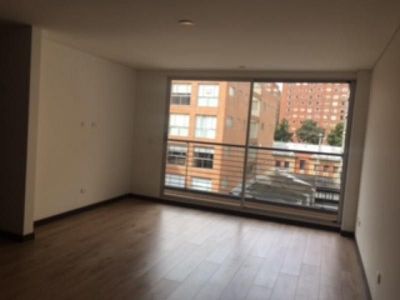 APARTAESTUDIO EN ARRIENDO