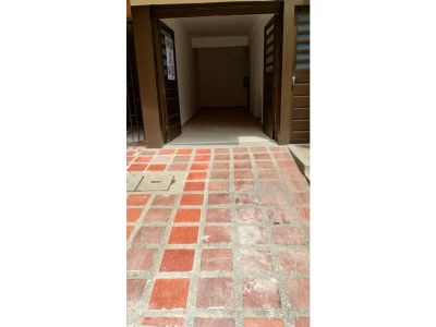 Apartaestudio en Arriendo en La floresta, Medellín Foto 2 de 22