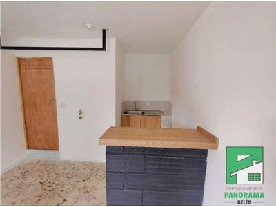 Apartaestudio en arriendo sector castilla  Imagem 1 de 8