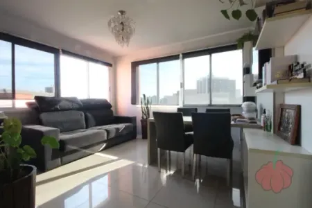 Apartamento 02 dormitórios, sendo 1 suíte, churrasqueira e vaga de garagem