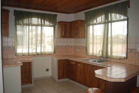  Apartamento 1 y  2 HAB.  SEMIAMOB (bus, Tren Cerca). Sev. Incl.  English Spoken