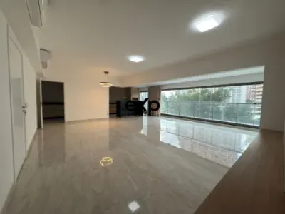 Apartamento à venda com 181m², 3 quartos e 3 vagas