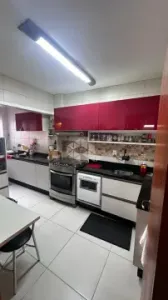 Apartamento com 3 dormitórios sendo 1 suíte em Itapema com 1 vaga de garagem