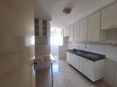 Apartamento com 3 quartos, sendo um tipo suíte, em excelente localização. Foto 2 de 22