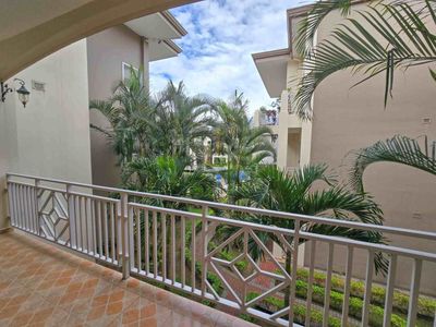  APARTAMENTO CON LINEA BLANCA Y TERRAZA EN SAN RAFAEL ESCAZU X COUNTRY CLUB