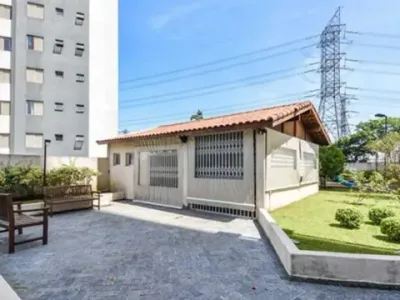 Apartamento de 2 dormitórios com lazer completo no Parque Continental, São Paulo