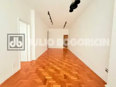 Apartamento de 2 quartos à venda no Leblon, 87m2, rua cobiçada.